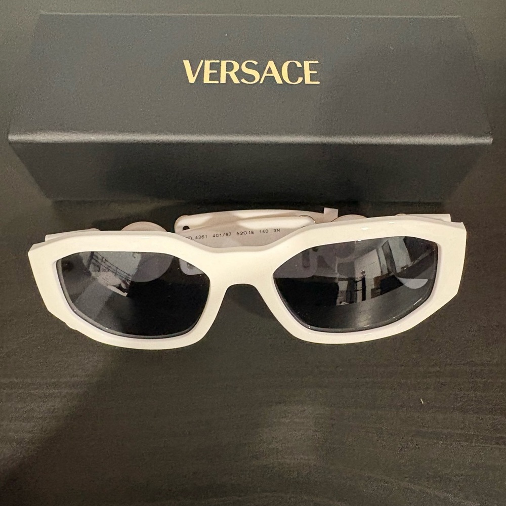 Versace Unisex Biggie Sunglasses, VE4361 401/87 | white - Picture 1 of 7
